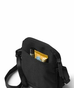 City Pouch- Melbourne Black 11 City Pouch- Melbourne Black -Denim Elegant shop bellroy bcia melbounreblack web 06